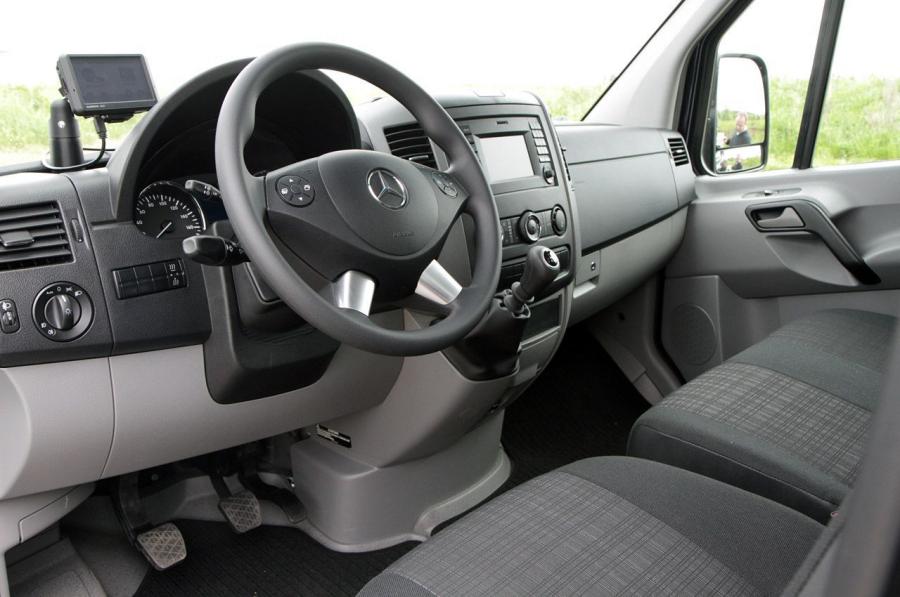  Mercedes-Benz Sprinter 2014 года  (фото 18 из 32)